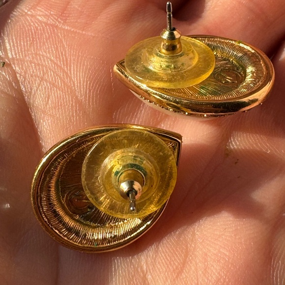 SWAROVSKI crystals and faux pearls tear drop earrings for pierced ears - Picture 9 of 13